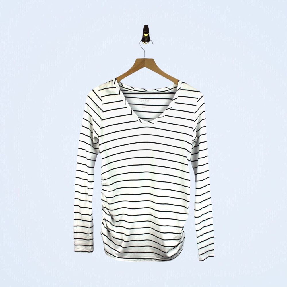 💜 Isabel Maternity Top Size Small 💕